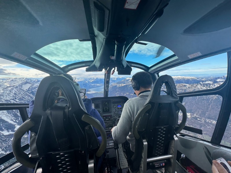 Bernese Lakes Flight
